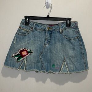 SO real so right, embroidered mini skirt